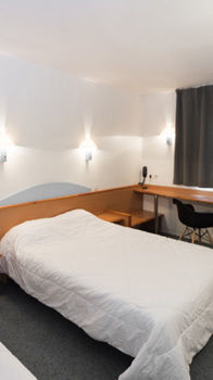 Hotel First Роде Экстерьер фото